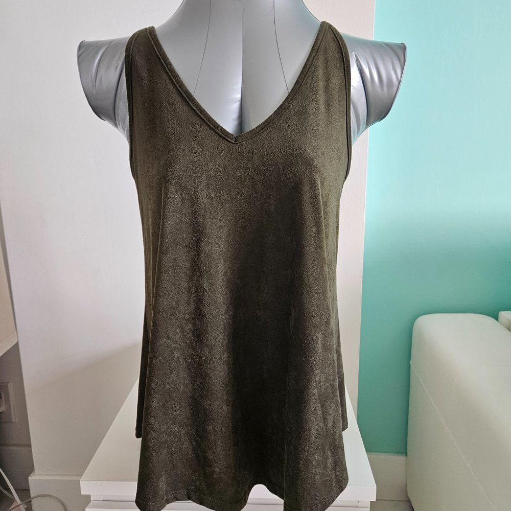 Ultra Soft and Comfy Velvety Hunter Green Tank Top Large